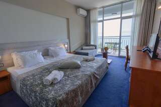 Отель Luna Hotel - Balneo & Spa Золотые Пески Standard Twin Room with Balcony and Sea View (2 Adults)-3